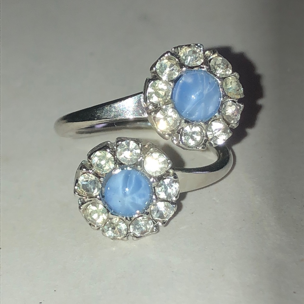 Vintage Blue Stone Halo Silver Tone Rhinestone Wrap Ring